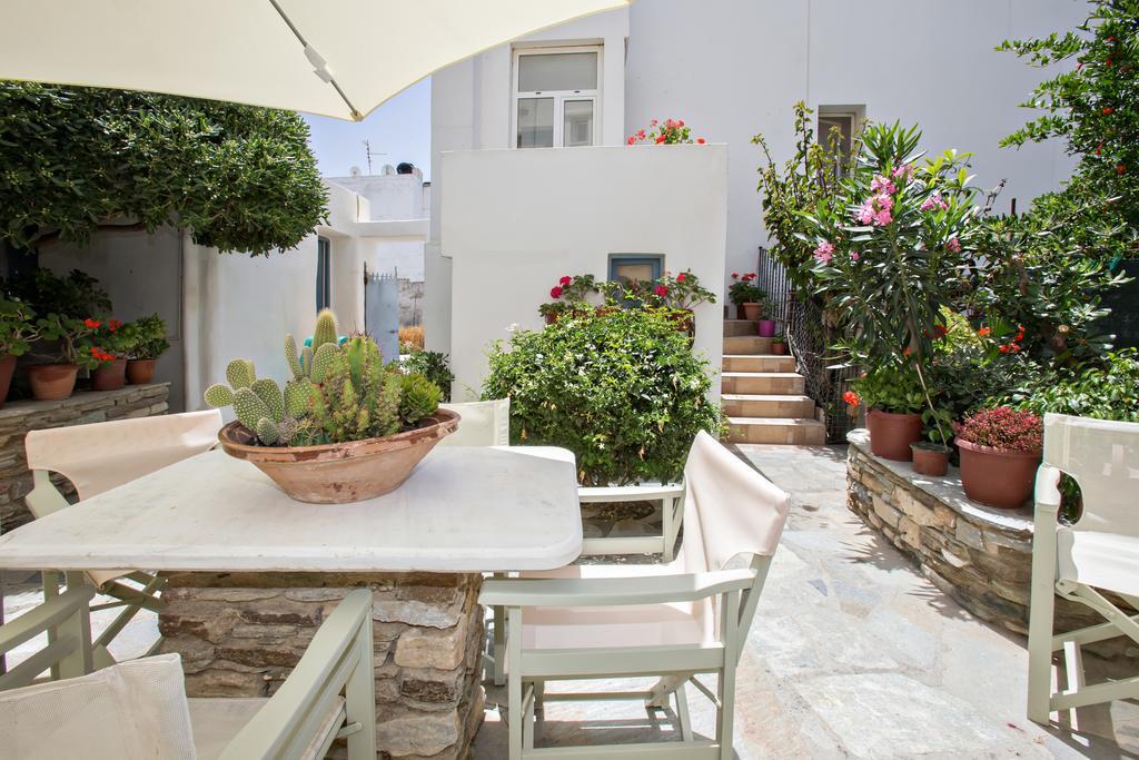 Tiniotissa Studios Tinos Exterior photo